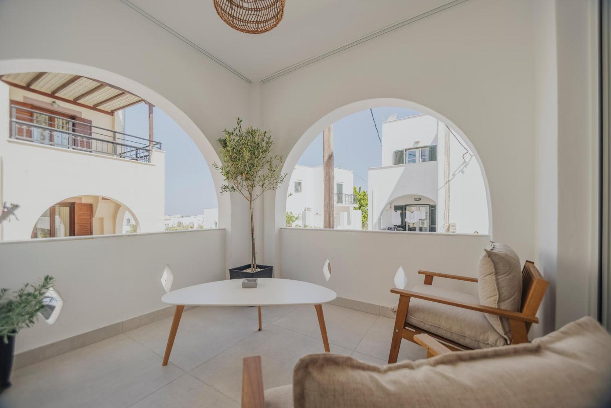 Golden Bird'S Aparthotel Naxos City Εξωτερικό φωτογραφία